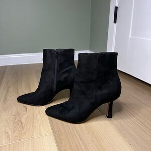 Elegant Black Ankle Boots